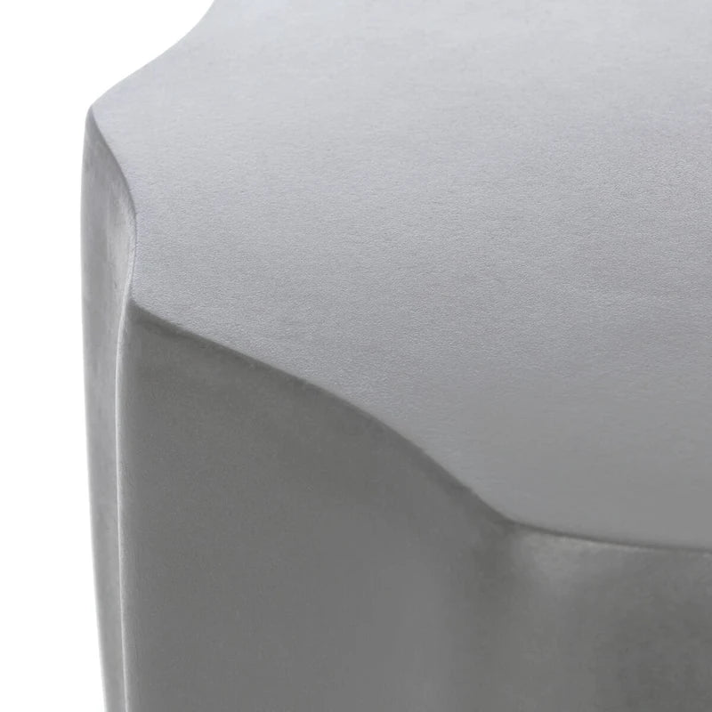 SAFAVIEH Nhuong Concrete Indoor/ Outdoor Accent Table - 15.3 x 15.3 x 17.7 - 15Wx15Dx18H